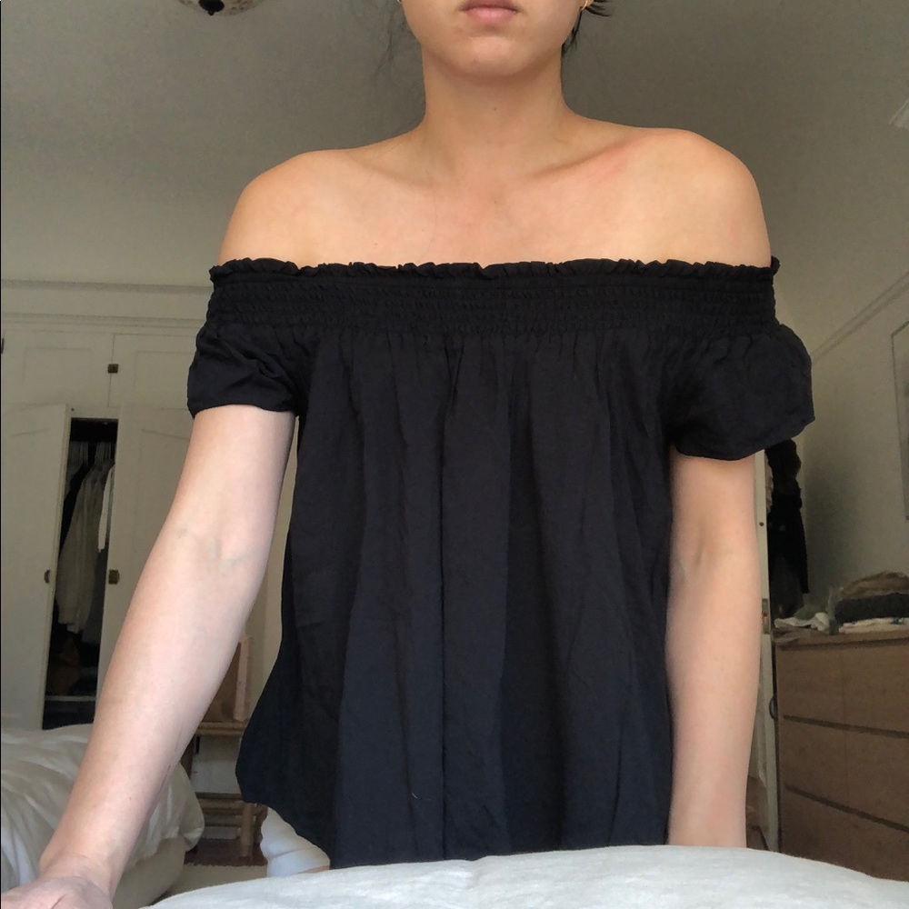 Aritzia Talula Off the Shoulder Top, XS